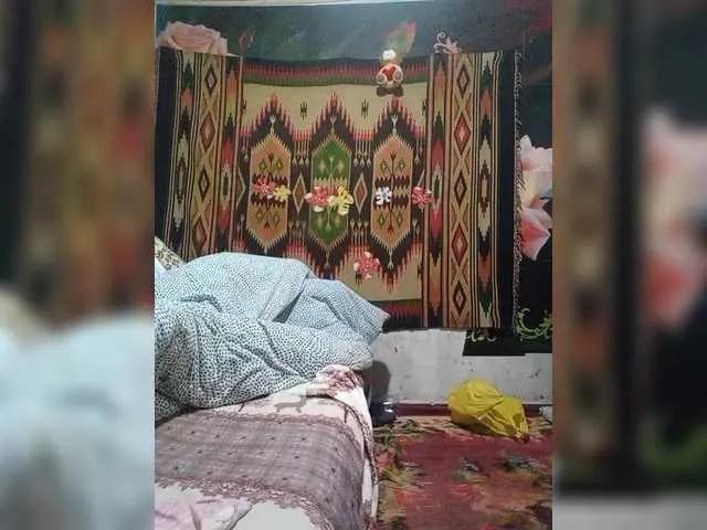 BongaCams Cekun is Freechat Cekun — Lovense in the pussy and in the ass, click on the menu to fuck, I love vibrations, the menu is hot for you and for me, the vibrator is connected to the menu in the messages and in the fortune, play with me, I love to cum a lot, wet, lying down