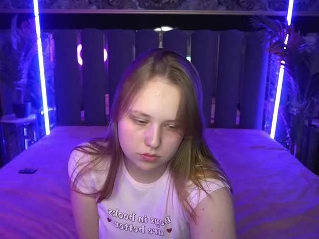 CrystallPaws — Sex is my energy. I love exploring fetishes, playing with roles, submitting... or dominating. I love it when we get that spark between us - hot, real, no falseness. Want to know what I'm capable of when my dark side kicks in?