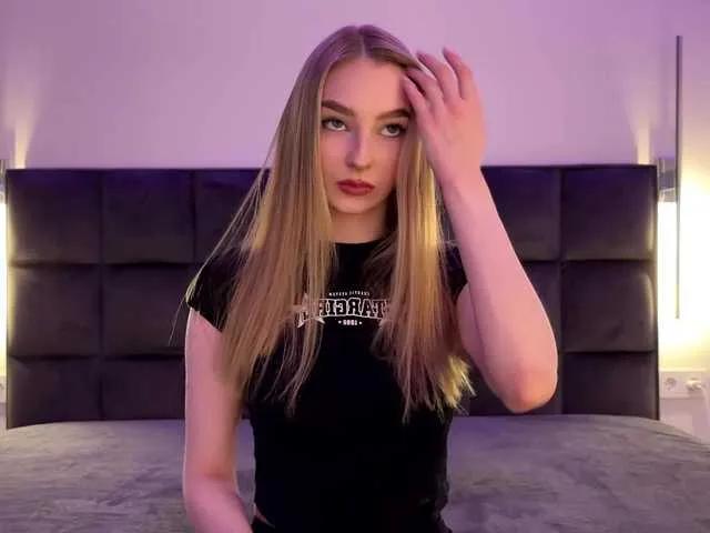 BongaCams DiamondLily is Freechat DiamondLily — 10 Tokens (+1 point) ^.^ Support me in the contest! It turns me on when you are generous, bold, and play by the rules. I love it when you say what you want and slowly warm me up in chat...