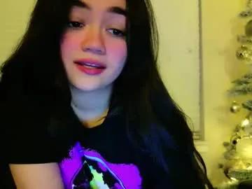 annatigarr — ayo will your moms calling #bigboobs #smalltits