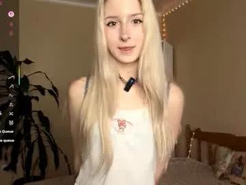evaqt — Hi! im Eva and im #new here! GOALLet's set a record for orgasmsLove pattern 222tk #18 #skinny #shy #lovense [224 tokens remaining]