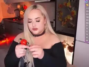 irena_barr18 — Your chill zone  #bbw  #curvy  #cuckold  #submissive  #dirtytalk [2736 tokens remaining]