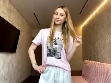 velvethonerkamp — Goal: Stand up and say hi! Hey guys! I'm #new here #18 #shy #bigboobs #young [15 tokens remaining]