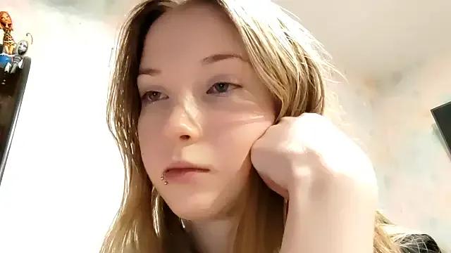 BarkySedna — show your legs