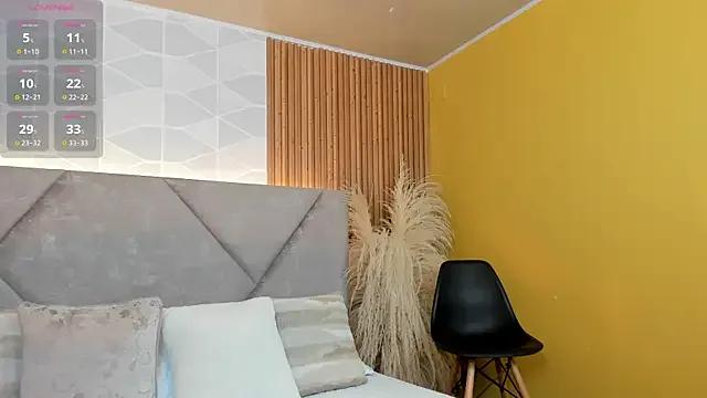 Brunnette_Sensation — Doggystyle + open 2 hands