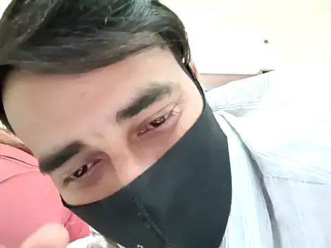 horny_milf_couple — Fully Nude in Public and Fingering