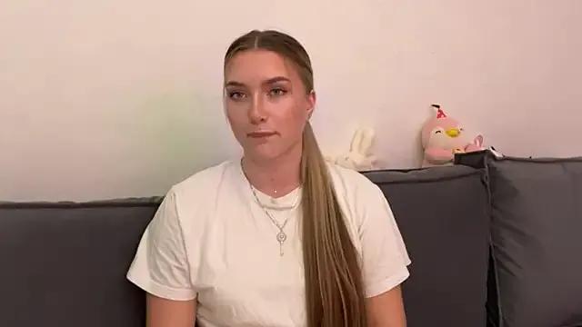 StripChat LouraStalter is Private LouraStalter — love u Kira