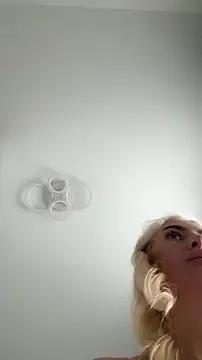 StripChat Mia_Roxie is Private Mia_Roxie — Sexy strip and fuck my tight pussy