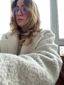 Puzdosia — Rubbing your nipples on the countertop