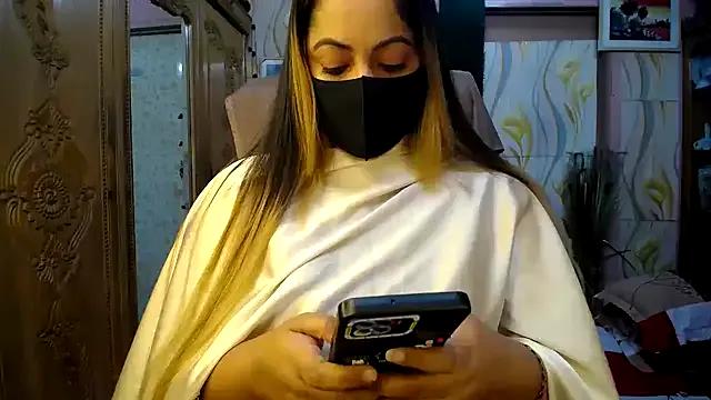 StripChat SeductiveMahira is Freechat SeductiveMahira — Oiling boobs