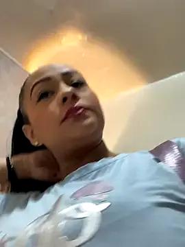 StripChat sofia_xxx02 is Freechat sofia_xxx02 — four fingers in the ass