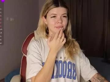 charming__kitty from Chaturbate is Freechat