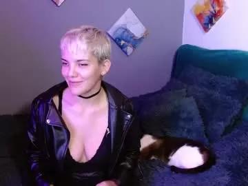 mackenziemoon from Chaturbate is Freechat