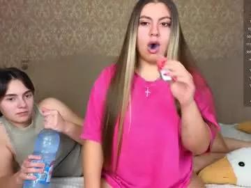 twobabesweet from Chaturbate is Freechat