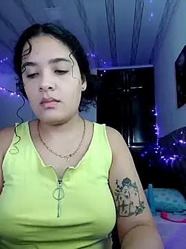 19XimenaCurly from StripChat is Freechat