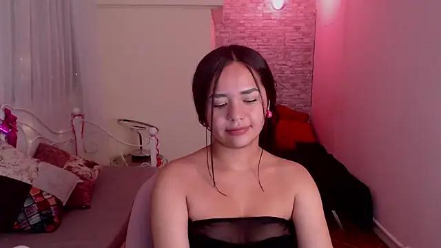 _Julieta_Saenz_ from StripChat is Freechat