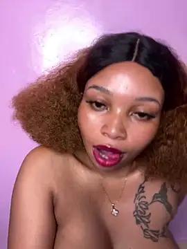 CreamyBerryy from StripChat is Freechat