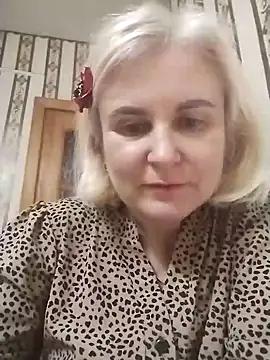 ElinaGold435 from StripChat is Freechat