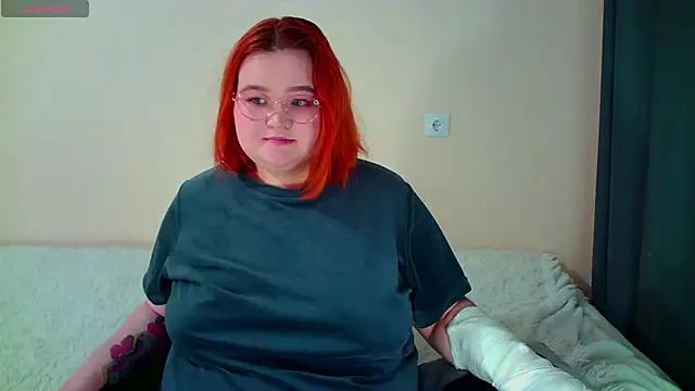 Emily_conner_ from StripChat is Freechat