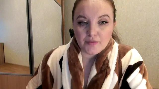 Katie_WeaverX from StripChat is Freechat