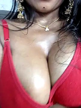 Photos of Lovelyrani1 from StripChat is Freechat