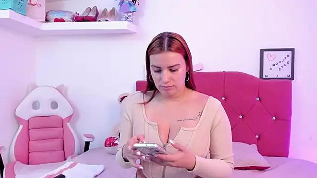 LucianaTomson from StripChat is Freechat