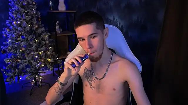 Mark_Shine from StripChat is Freechat