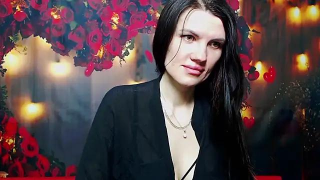 MilaLoona from StripChat is Freechat