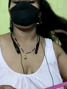 sonaaqueen from StripChat is Freechat