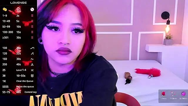 tashaqueenn from StripChat is Freechat