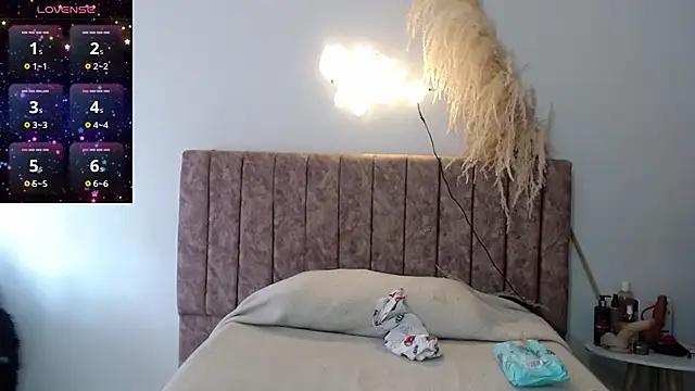 violeta_rose_mv2 from StripChat is Freechat