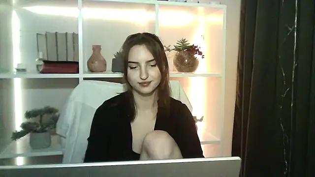 X_Alisa from StripChat is Freechat